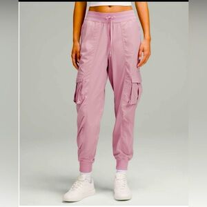 Lululemon dance studio cargo